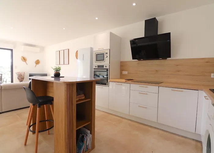 L'ecrin - T2 65 M2 - Terrasse Vue & Maquis - Agosta A 200m- Parking Prive * Albitreccia